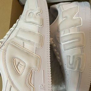 AIR FORCE 1 FLEA MARKET